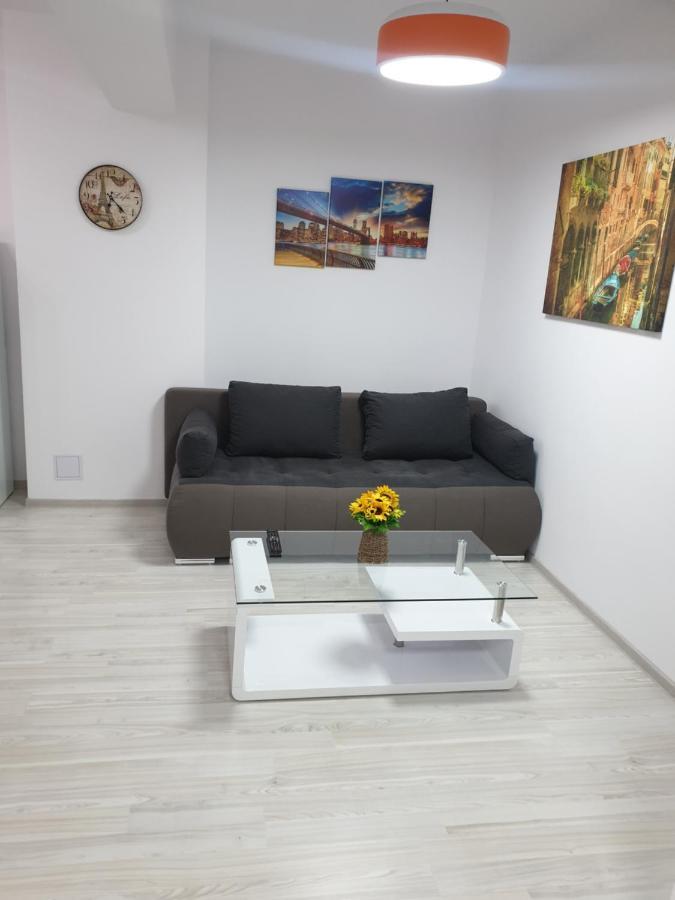 Topaz Central Apartment Bacău Eksteriør bilde